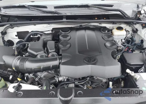 2015 Toyota 4Runner Sr5 z USA, uszkodzony, nr VIN JTEZU5JR7F5088087